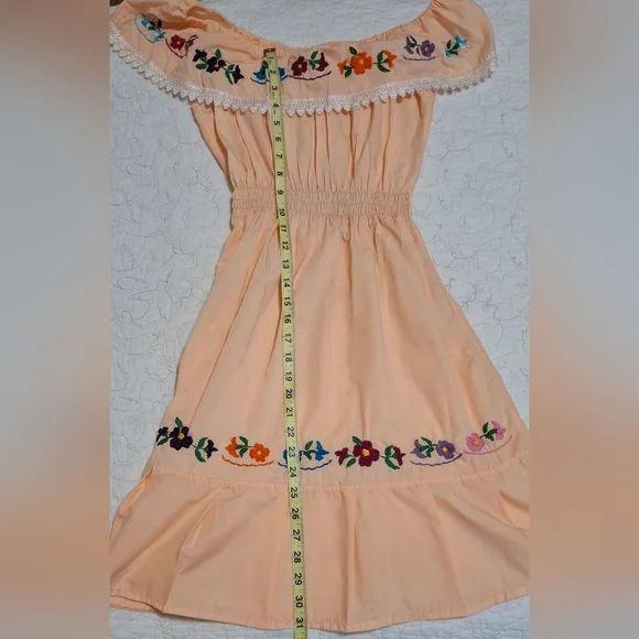 Mexican Embroidered Off-Shoulder Dress - Picture 4 of 8